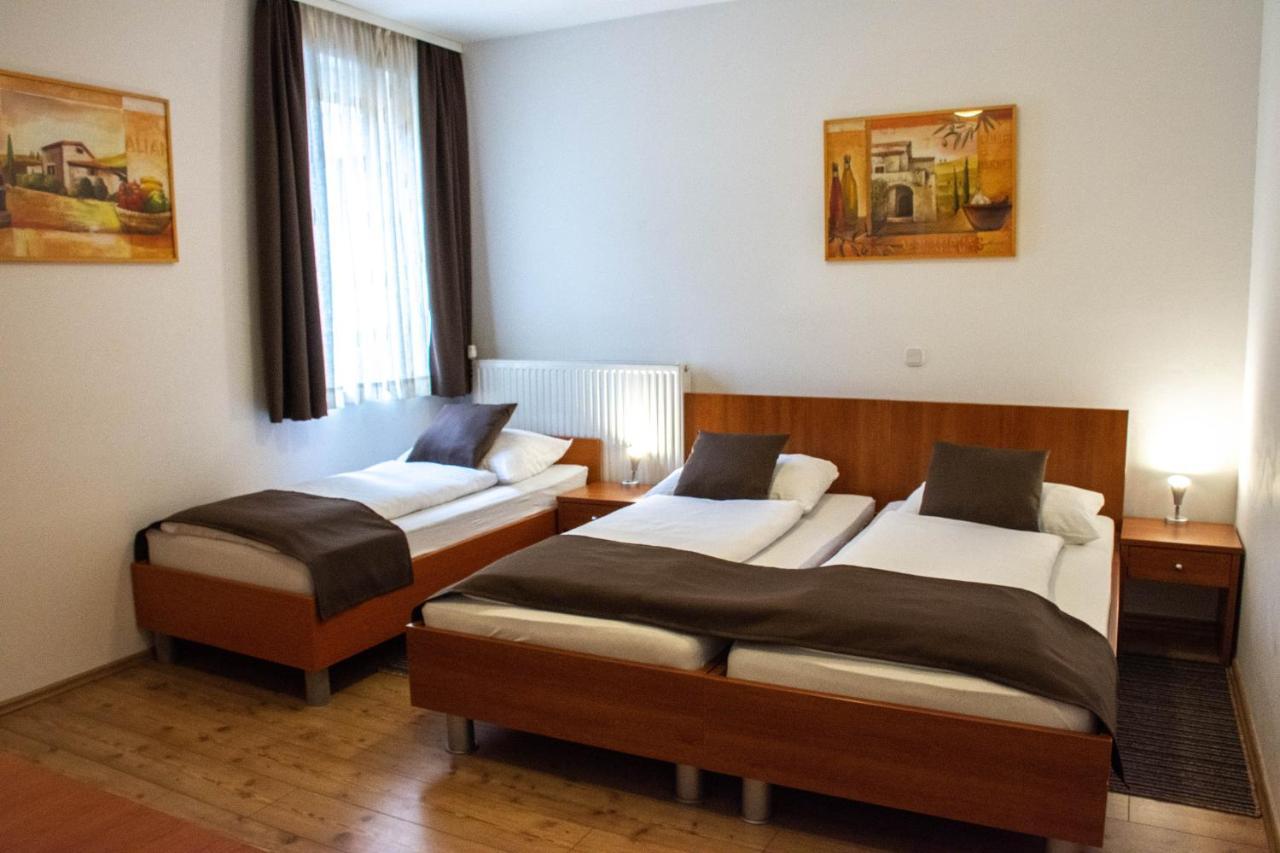 Guest House Mlada Lipa Maribor Ngoại thất bức ảnh